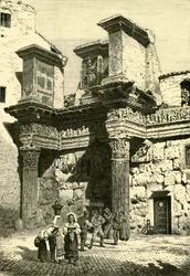 Ruinas de parte del Foro de Nerva, Roma, 1890