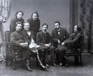 El autor ruso Maxim Gorky en el grupo literario Sreda Wednesday, 1902