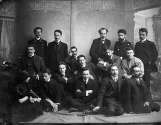 Autor y poeta ruso Andrei Bely con autores simbolistas, 1907