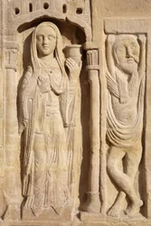 Basílica de San Denis. Portal central. La virgen sabia, Saint-Denis, Francia