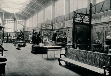 Sala de Etnografía en la Exposición de Bruselas, 1897