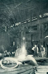 Cortando Acero Frío, 1922