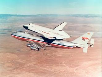Transbordador espacial montado sobre un avión Boeing 747, 1977