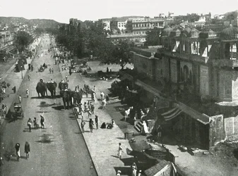 Escena de calle en la ciudad de Jaipur, India, 1895