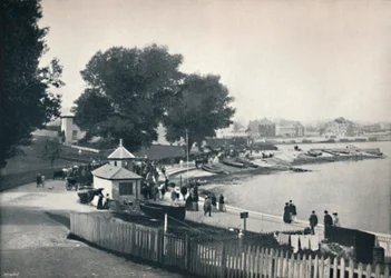 Swanage - Vista de la ciudad y el mar, 1895
