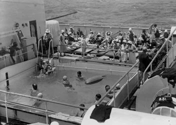 Piscina a bordo del RML Atlantis