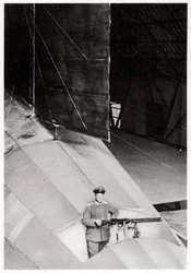 Artillero de cola de un dirigible del ejército alemán, Primera Guerra Mundial, 1914-1918, 1933