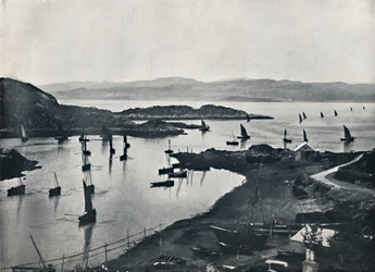 Tarbert - Barcos de pesca saliendo, 1895