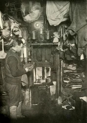 La Planta de Gas Acetileno, Sobre la Puerta, c1908