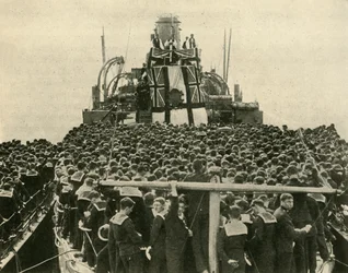 El arzobispo de York visita a los marineros británicos de la Royal Navy, Primera Guerra Mundial, 1914, c1920