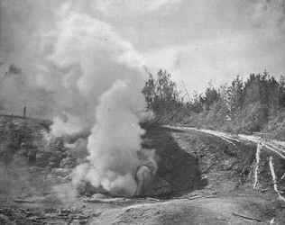 El Black Growler, Norris Geyser Basin, Parque Yellowstone, Montana, EE.UU., c1900