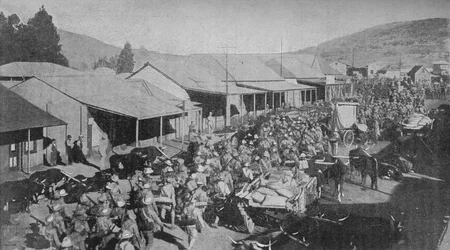 El ejército británico marchando por las calles de Pretoria, 1902