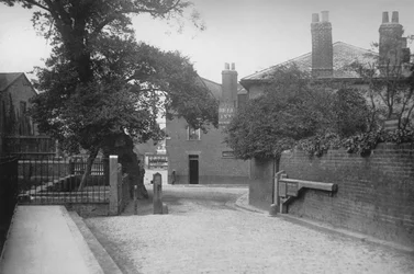 El Camino, Wandsworth, mostrando el Pound, c1895, 1912