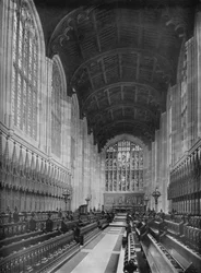 La capilla, antes de la eliminación de los doseles de los puestos, 1926