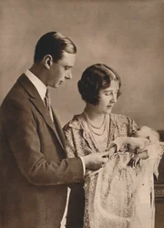 El Duque y la Duquesa de York en el bautizo de la Princesa Isabel, 1926