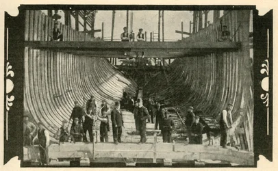 El barco inglés, Discovery, en construcción, 1901