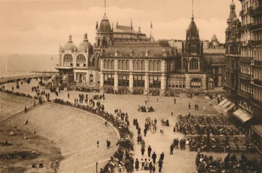 La explanada y el Kursaal, c1928