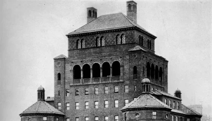 El edificio de los clubes de fraternidad, Nueva York, 1924