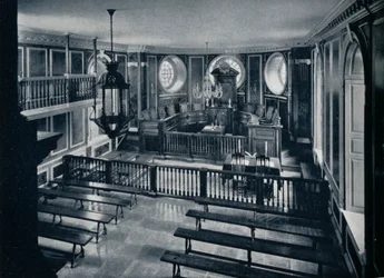 El Tribunal General en el Capitolio de Williamsburg, c. 1938