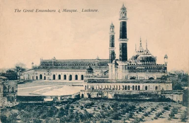 El Gran Emambara y Mezquita. Lucknow, c1900