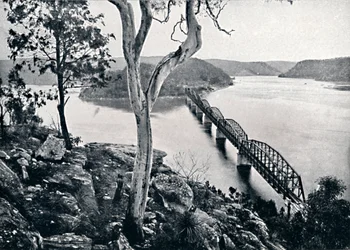 El río Hawkesbury y el puente, c. 1900