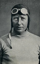 El Honorable Brian Lewis