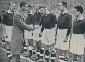 El interés del rey en el deporte, 1931, 1937