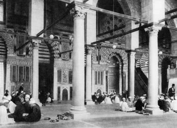 La Mezquita de El-Mouayad, El Cairo, Egipto, años 1920