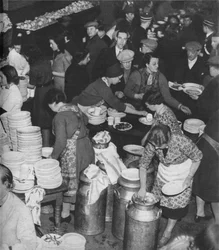 El Pueblo Se Une a la Necesidad del Pueblo: Clydeside Alimenta a Sus Desamparados, 1941-1942