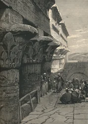 El Salón con Columnas de Ezneh