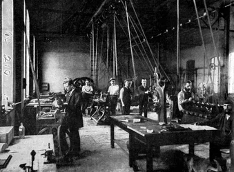 La Casa de la Moneda de Pretoria antes de ser tomada por los británicos, Transvaal, Sudáfrica, 1900