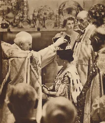 La reina es coronada, 12 de mayo de 1937