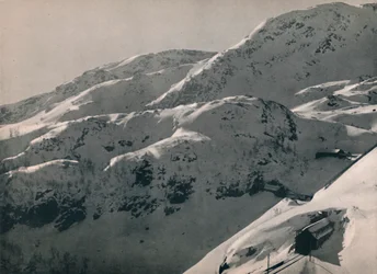 El túnel de Reinunga en el ferrocarril de Bergen, 1914