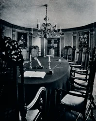 La sala en el Capitolio donde se reunió el Consejo Ejecutivo, c. 1938