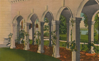 La Columnata Sur, 1946