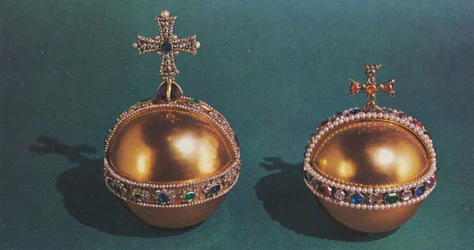 El orbe soberano y el orbe de la reina María II, 1953