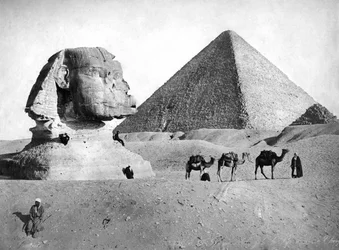 La Esfinge y la Pirámide en Giza, Egipto, c. 1882
