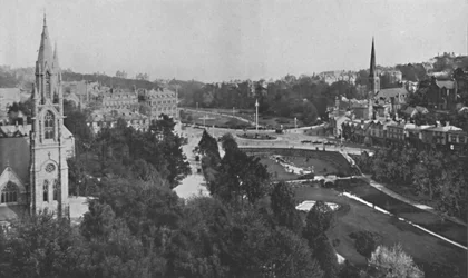 La plaza, c1910