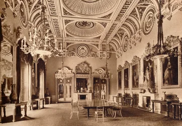 El Comedor de Estado, Palacio de Buckingham, 1935