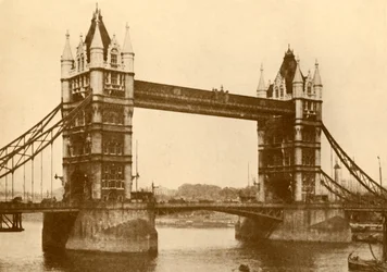 El Puente de la Torre, Londres, c. 1930