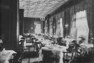 El Comedor Tudor, Hotel Melbourne, St Louis, Missouri, 1924