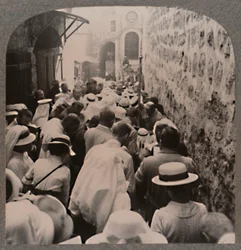 La Vía Dolorosa desde la Torre de Antonio hasta la Iglesia del Santo Sepulcro, c1900