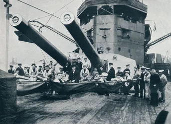 Los grandes cañones del HMS New Zealand, c1914