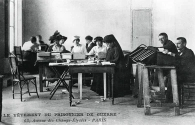 La ropa del prisionero de guerra, Campos Elíseos, París, Primera Guerra Mundial, 1914-1918