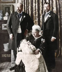 El día del bautizo del futuro rey Eduardo VIII, 16 de julio de 1894