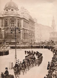 La conmovedora simplicidad del último viaje del Rey Jorge por Londres, 1936