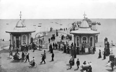 El muelle, Worthing, West Sussex, c. 1900s-c. 1920s