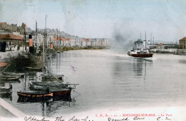 El puerto de Boulogne, Francia