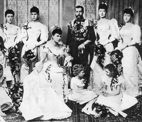 El grupo de bodas del Rey Jorge y la Reina María, 6 de julio de 1893