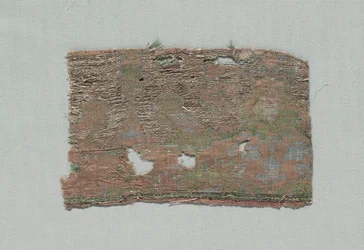 Tres Fragmentos de Seda Gótica Italiana, 1350-1399